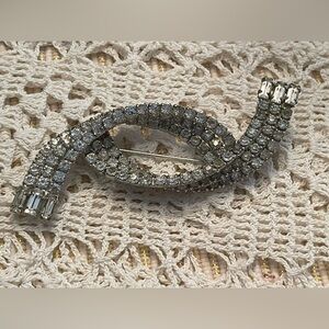 3.5" Art Deco Pin Brooch Vintage Sparkly Rhinestone Prong Set W/Baquettes 3-D